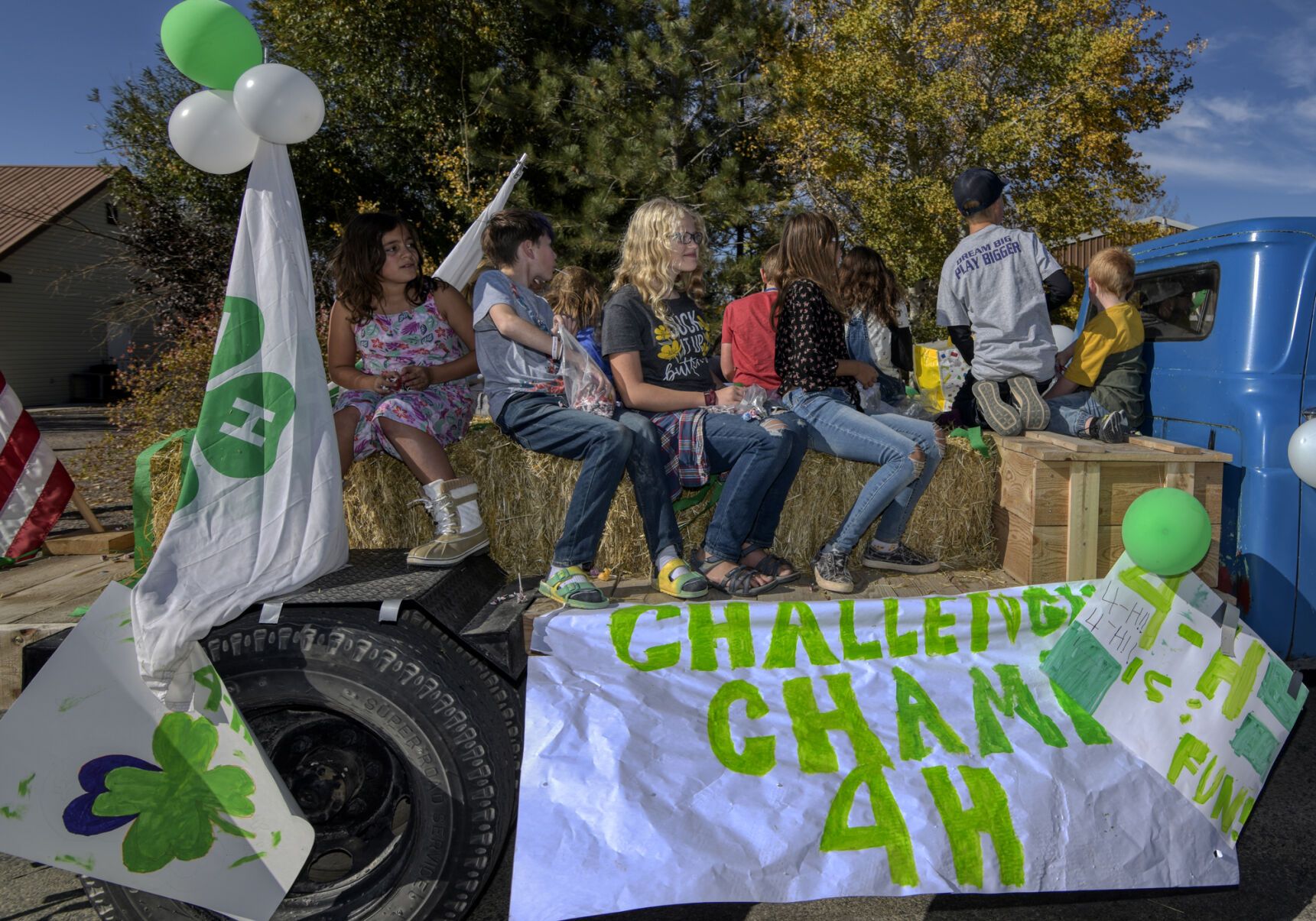 2000-HDR-20211009_PowerHarvestFest-Parade_DSC1835.jpg